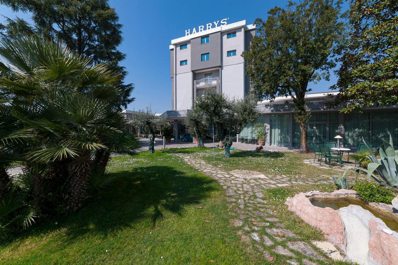 Hotel Harrys' Garden Abano Terme Exterior photo